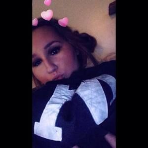 Meet your Posher, Ally